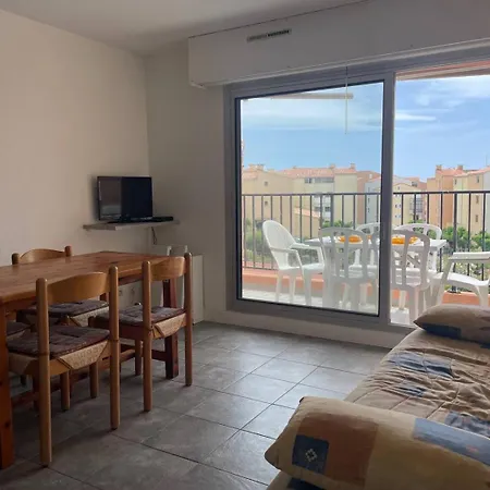 057 Beverley Hills F113 Apartment *